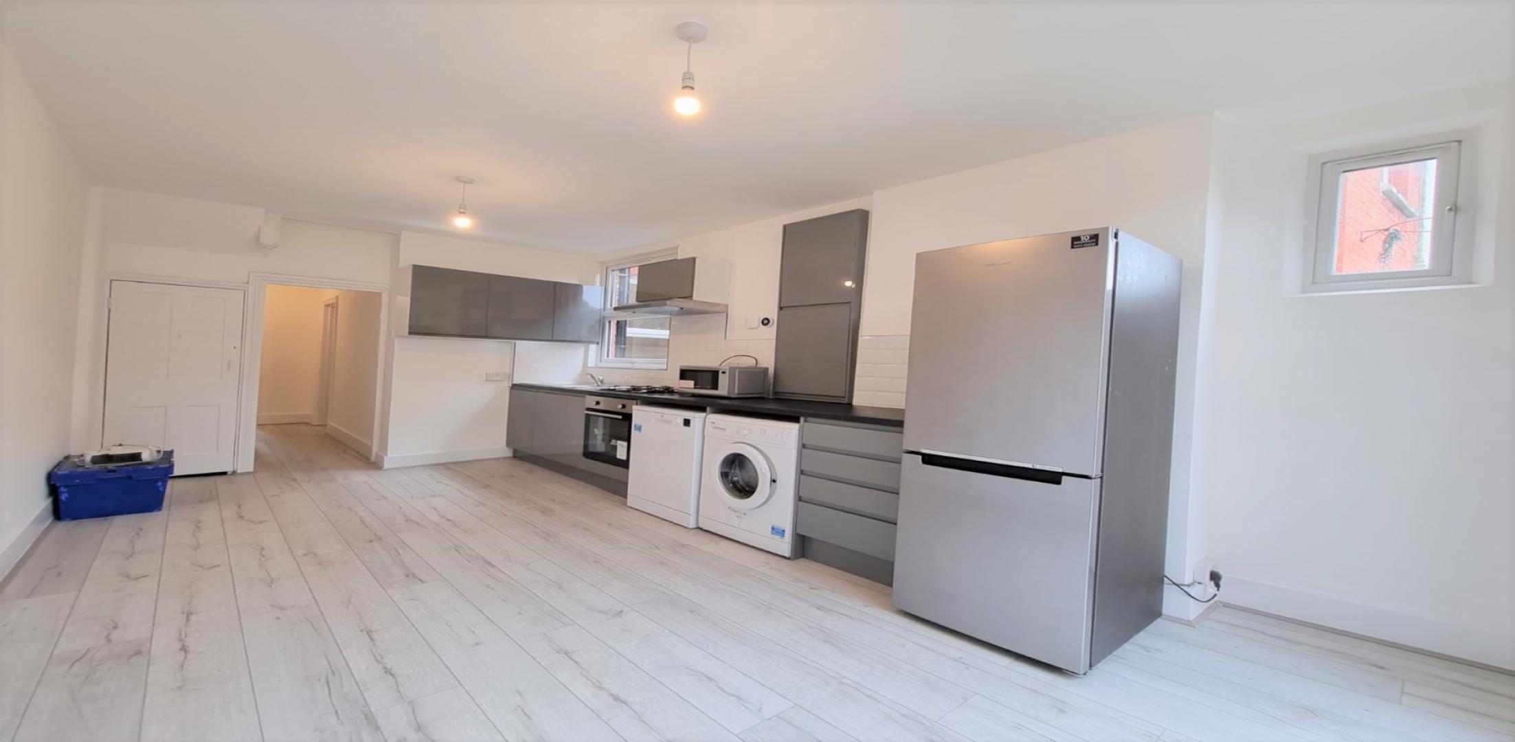 			4 Bedroom, 1 bath, 1 reception Terraced House			 Harlesden Road, Harlesden